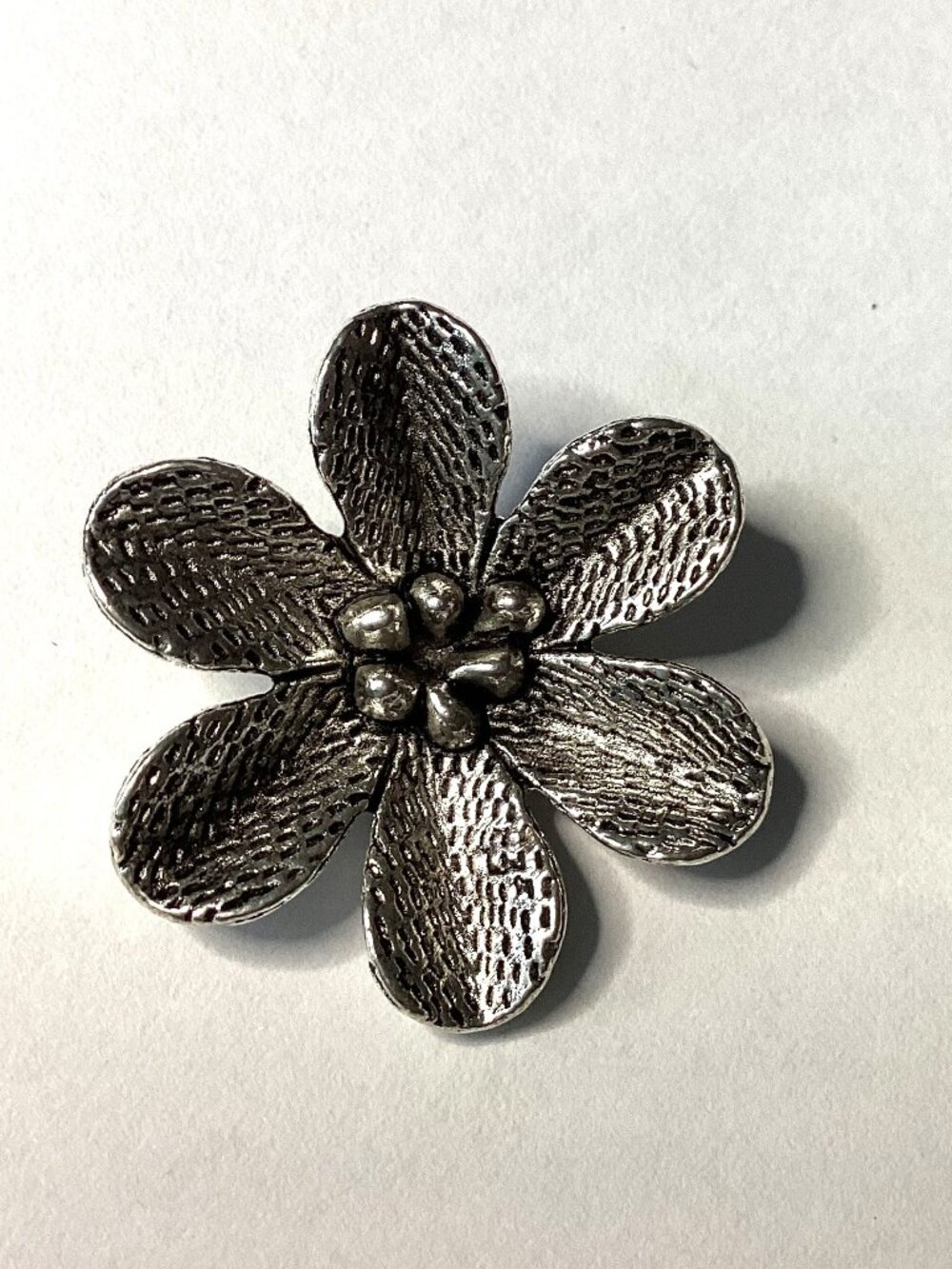 4 Flower Pendants Silver Colored Jewelry Making